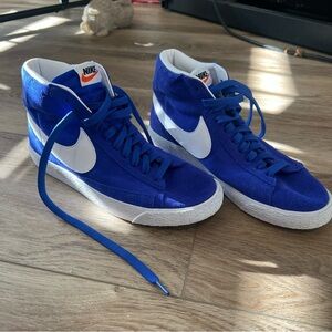 Nike Blazer Mid '77 Men's Sneaker Racer Blue Suede
Size 8.5